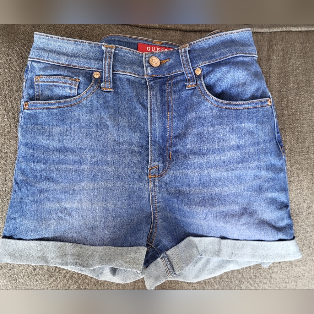 GUESS Women's Blue Denim Shorts. High rise Jean Shorts Size 27